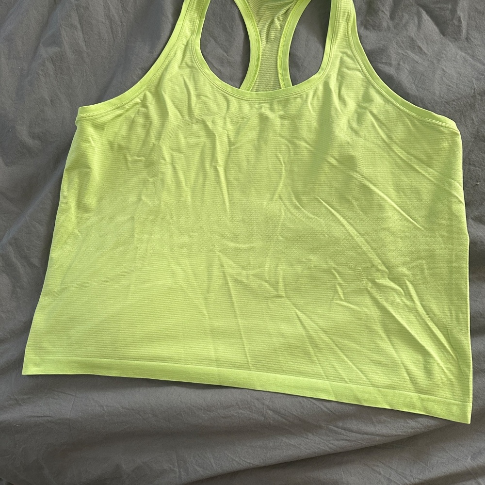 Lululemon Swiftly Tech Racerback Tank - Picture 2 of 3